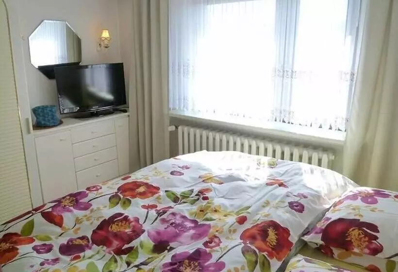 Ferienhaus Dünengras   Strand 300m   Freistehend