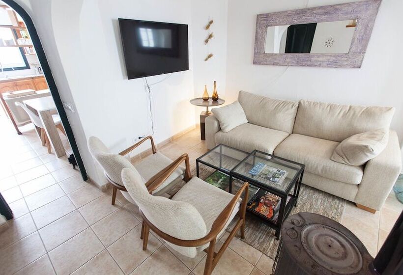 Homenfun Casa En Es Mercadal