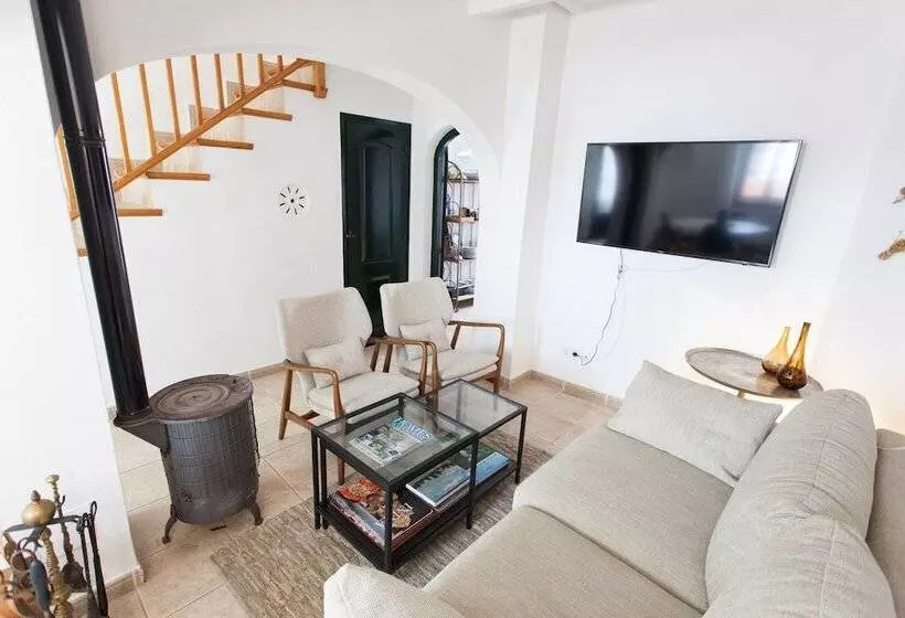 Homenfun Casa En Es Mercadal