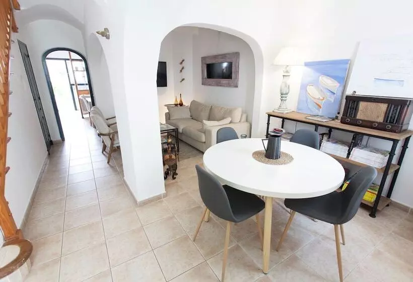 Homenfun Casa En Es Mercadal