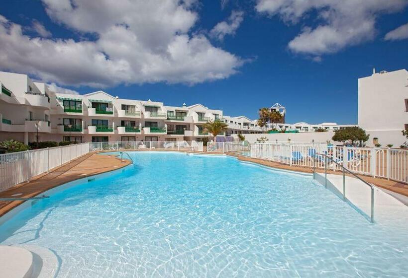 Luxury Beach Front Apartmentos Tahiche