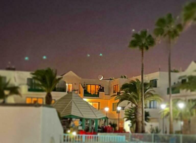 Luxury Beach Front Apartmentos Tahiche