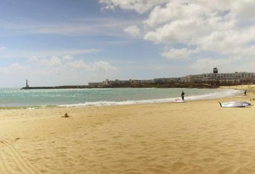 Luxury Beach Front Apartmentos Tahiche