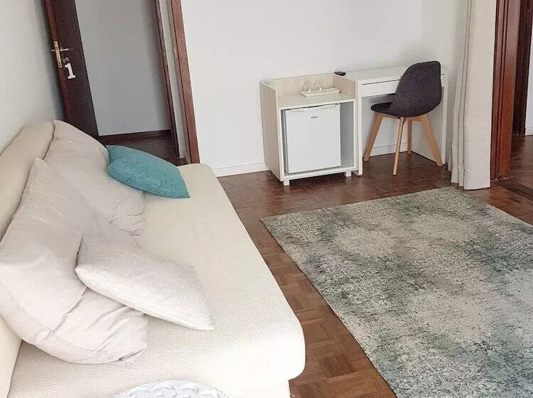 پانسیون Casa70