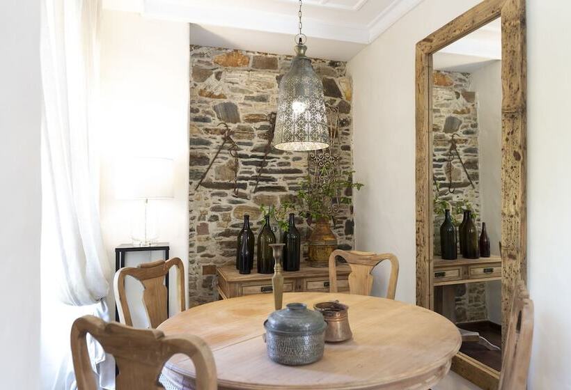 Villa Of The Old Olive Oil Factory