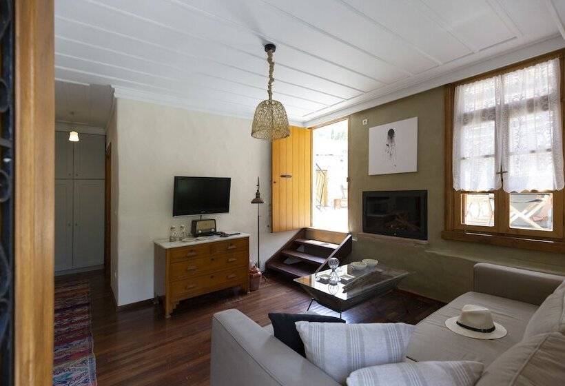 Villa Of The Old Olive Oil Factory