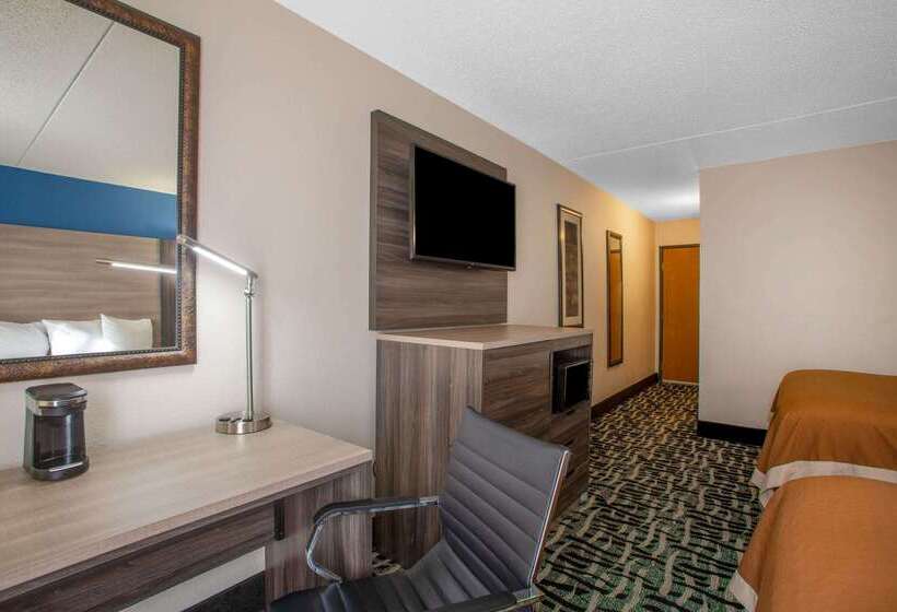 בית מלון כפרי Baymont By Wyndham Branson On The Strip