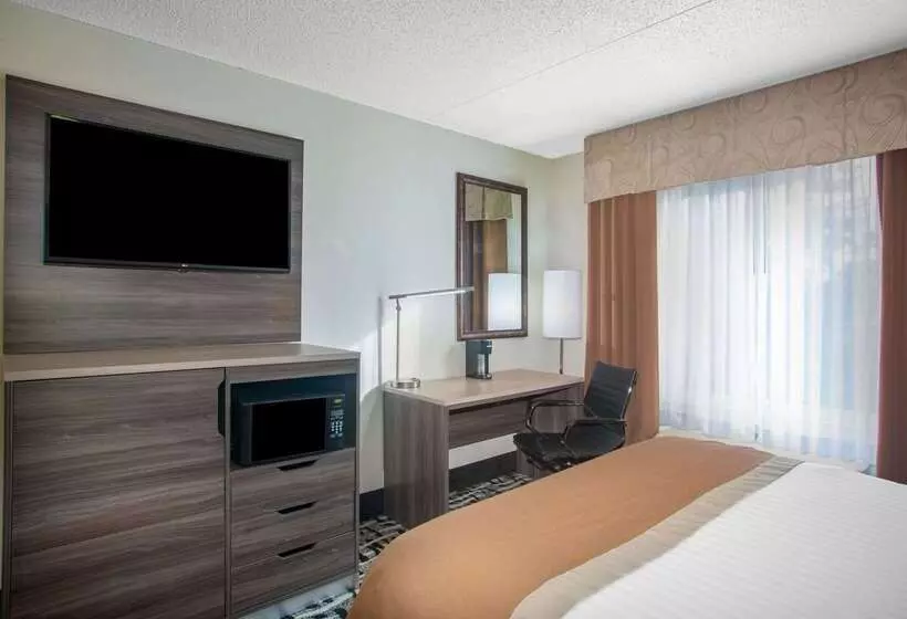 هتل Baymont By Wyndham Branson   On The Strip