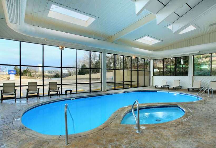 בית מלון כפרי Baymont By Wyndham Branson On The Strip