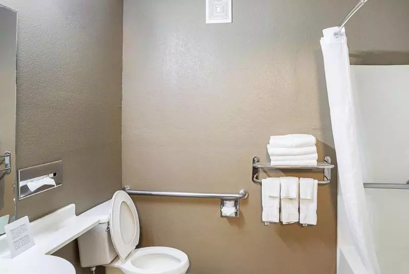 Отель Comfort Inn Lincoln I 80