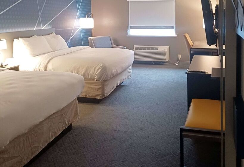 ホテル Comfort Inn Near Indiana Premium Outlets