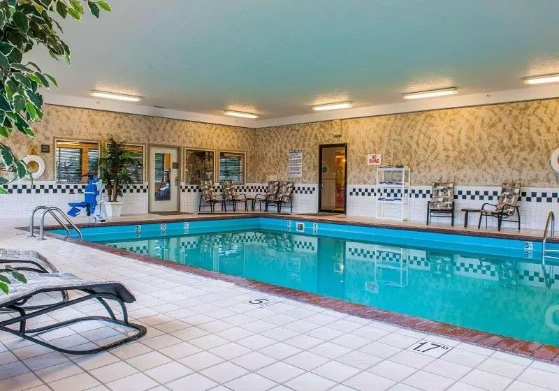 בית מלון כפרי Comfort Inn Near Indiana Premium Outlets