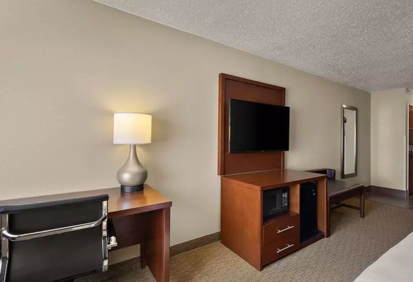 Отель Comfort Inn Near Ouabache State Park