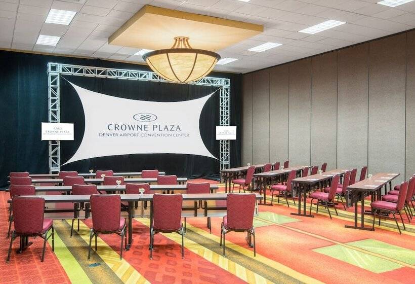 فندق Crowne Plaza Denver International Airport, An Ihg