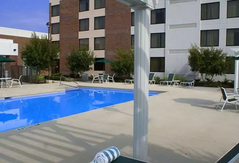 Doubletree By Hilton Hotel Rocky Mount