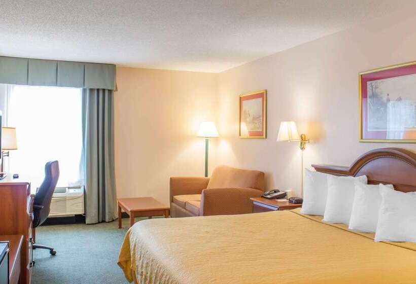 فندق Econo Lodge Raleigh Near Walnut Creek Amphitheatre