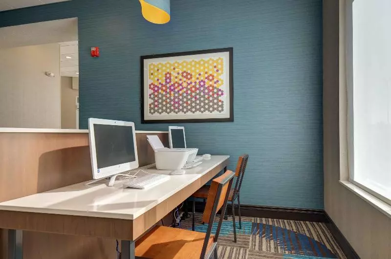 Отель Holiday Inn Express & Suites North Platte, An Ihg