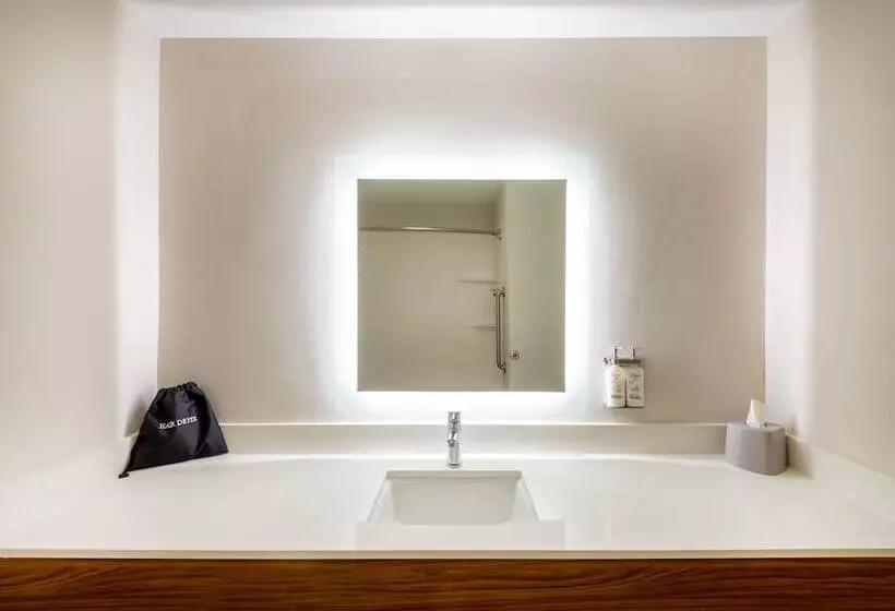 فندق Holiday Inn Express Cleveland   Vermilion, An Ihg