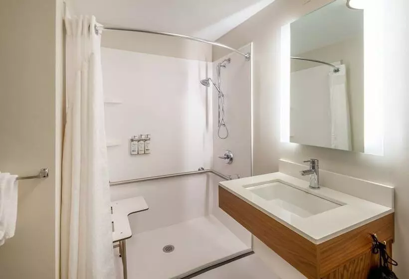 فندق Holiday Inn Express Cleveland   Vermilion, An Ihg