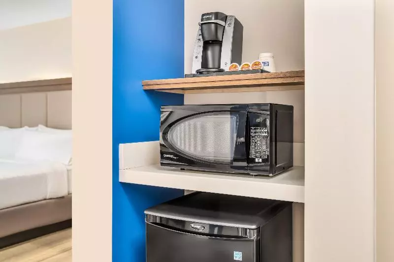 ホテル Holiday Inn Express Cruise Airport, An Ihg