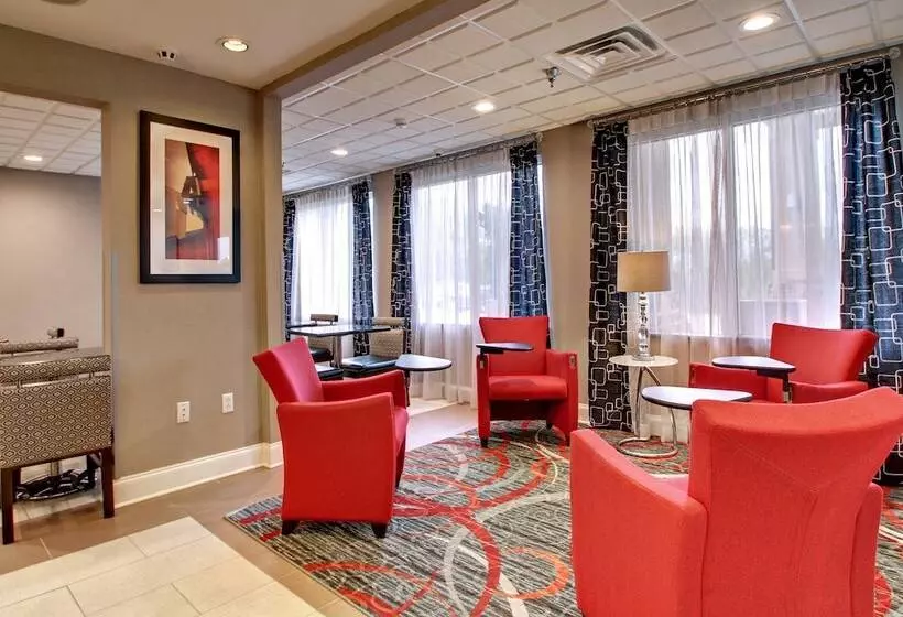 호텔 Holiday Inn Express Hurricane Mills Waverly, An Ihg