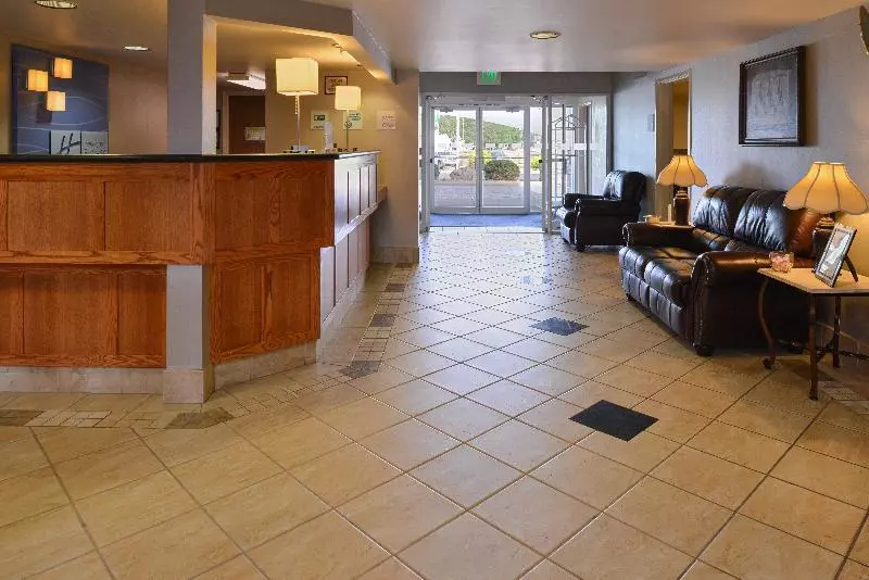 בית מלון כפרי Holiday Inn Express La Junta, An Ihg