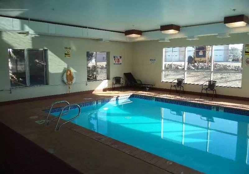 בית מלון כפרי Holiday Inn Express La Junta, An Ihg