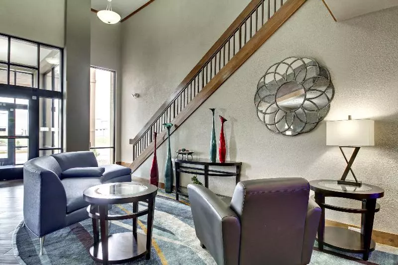 فندق Holiday Inn Express Marshfield   Springfield Area, An Ihg