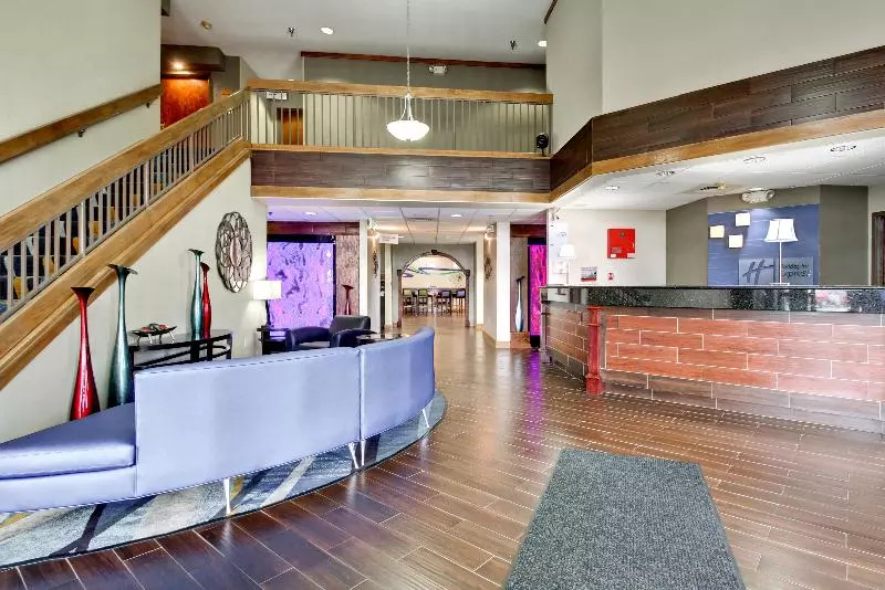 فندق Holiday Inn Express Marshfield   Springfield Area, An Ihg