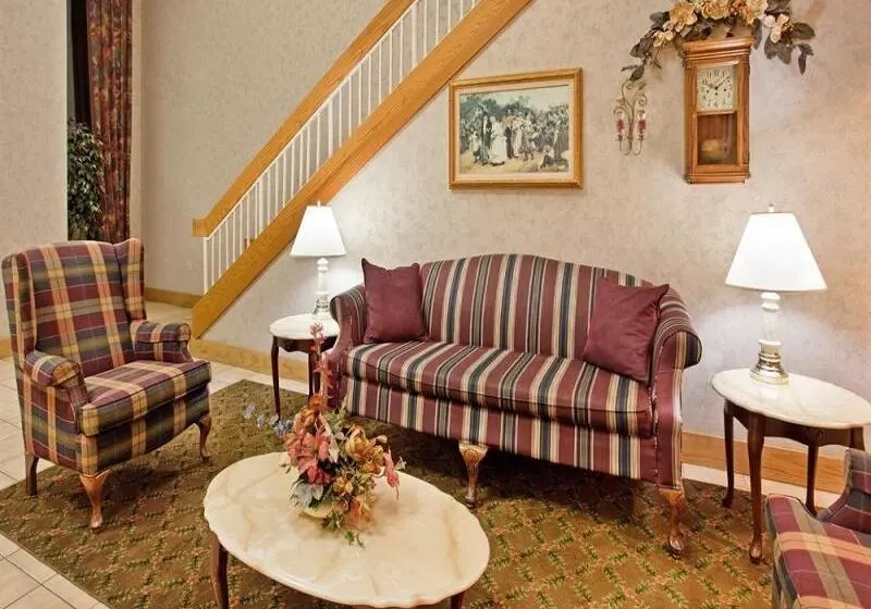 فندق Holiday Inn Express Marshfield   Springfield Area, An Ihg