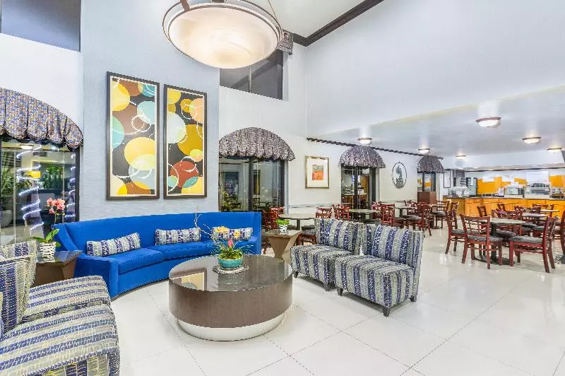 هتل Holiday Inn Express San Diego Sea World Area, An Ihg