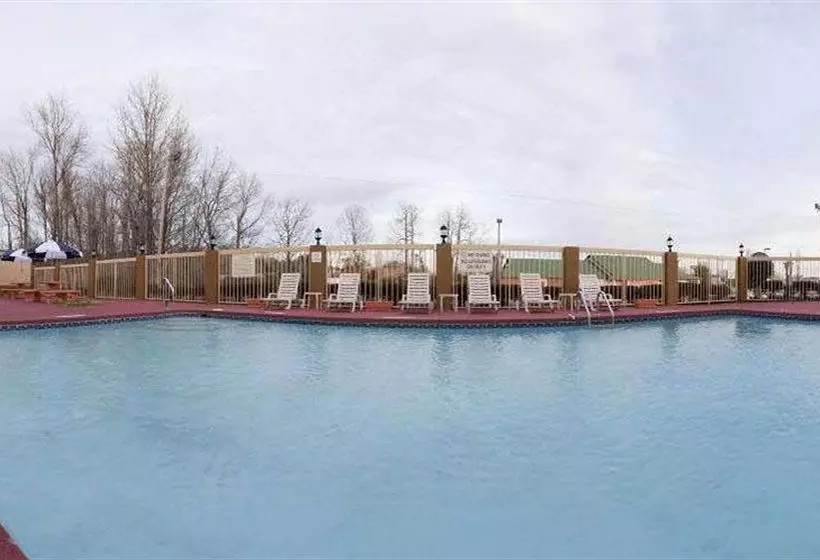 ホテル Holiday Inn Express Southaven 