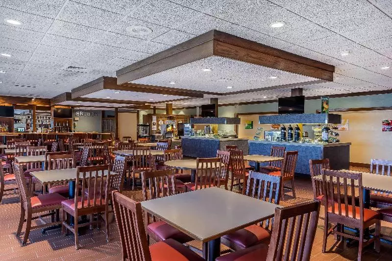 בית מלון כפרי Quality Inn