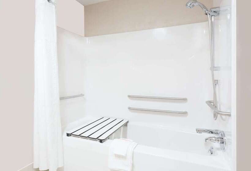 فندق Super 8 By Wyndham El Dorado