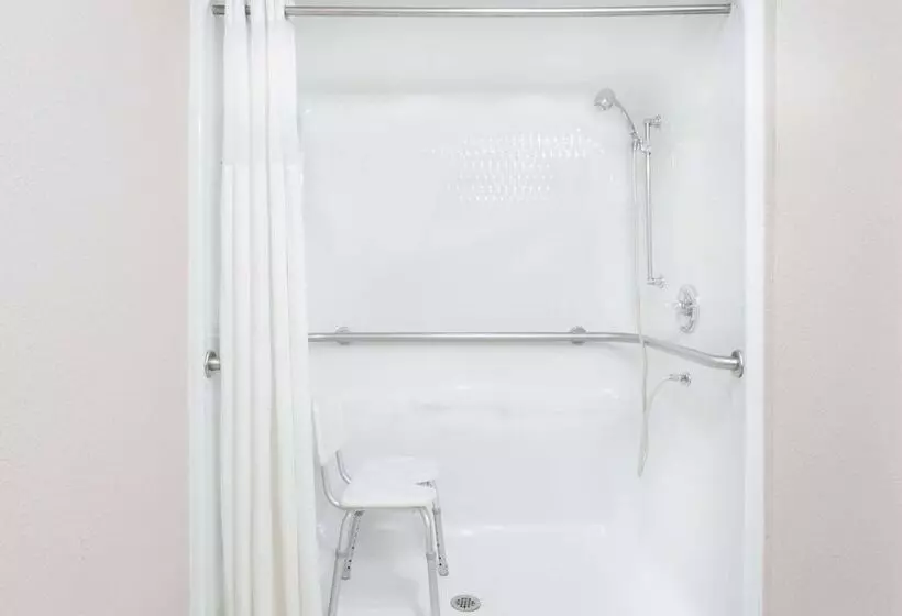 هتل Super 8 By Wyndham El Dorado