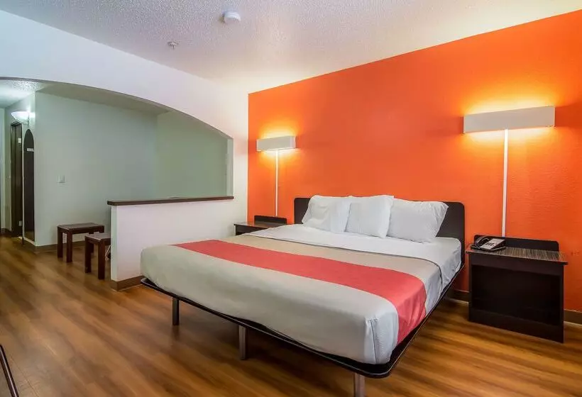 Motel 6 Dallas, Tx   North   Richardson