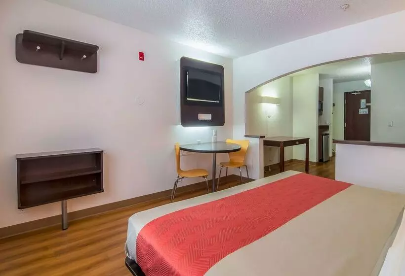 Motel 6 Dallas, Tx   North   Richardson