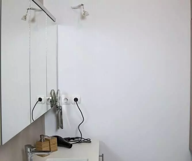 Amazing Renovated Penthouse In Pagkrati