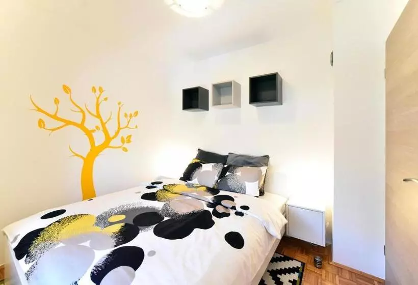Apartment Place4u