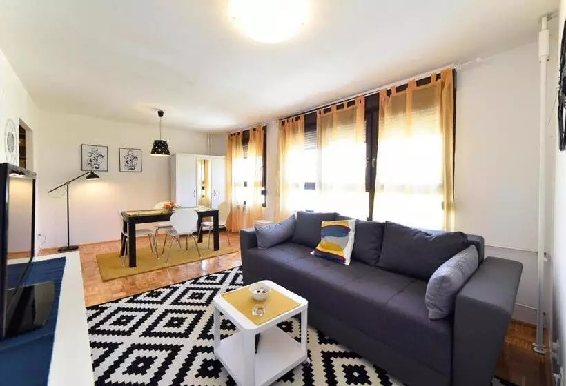 Apartment Place4u