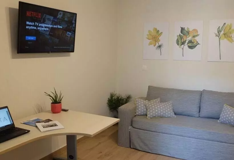 Elata Apartments