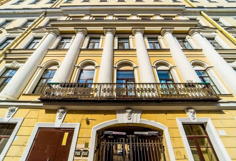 Hello Apartments Admiralteysky