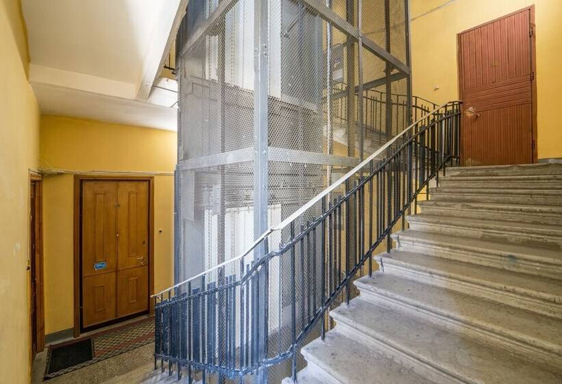 Hello Apartments Admiralteysky