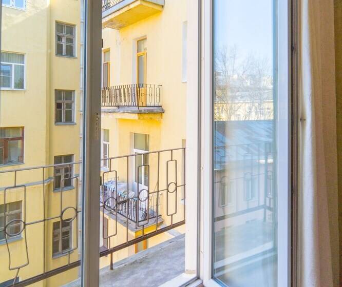 Hello Apartments Admiralteysky