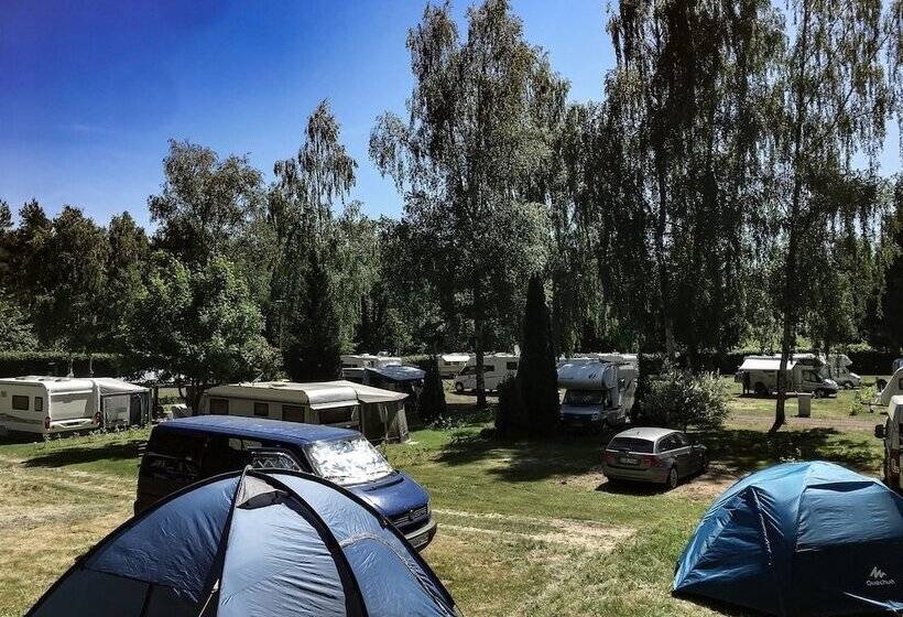 ホテル Campingplatz Bad Stuer