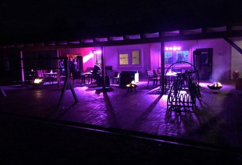 ホテル Campingplatz Bad Stuer