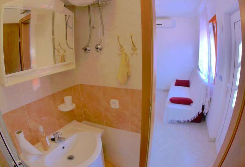 Apartments Anna Maria