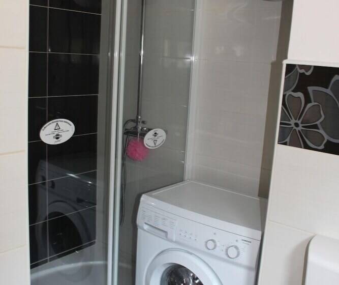 Luxury House With Pool