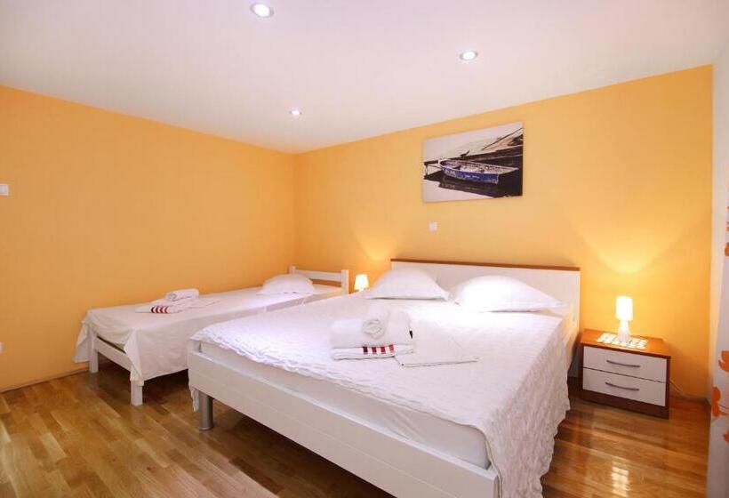 Luxury House With Pool