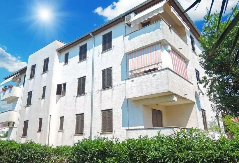Apartment 802